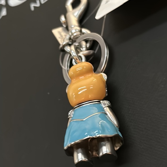 Coach Silver Disney CINDERELLA BEAR Handbag Charm Fob Keychain C0266 Princess - Picture 8 of 9